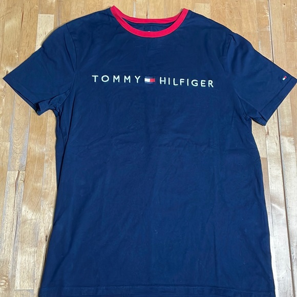 Tommy Hilfiger Other - Tommy Hilfiger tshirt